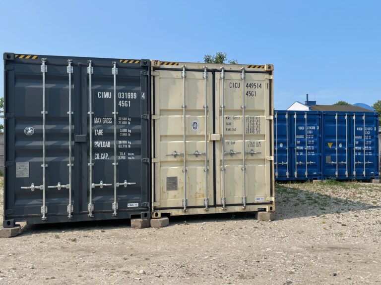 Self Storage vs. Tradycyjny magazyn – co wybrać?